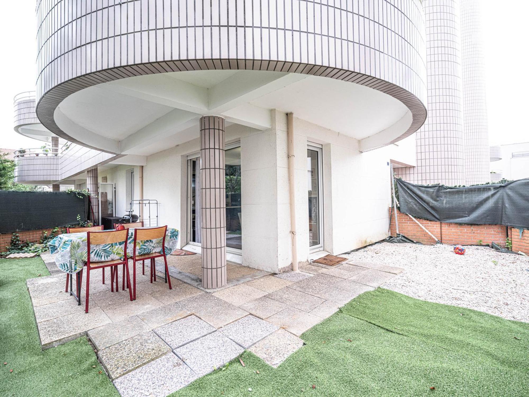 Appartement Cocooning En Centre-Ville - Residence Le Colisee Ermont Dış mekan fotoğraf